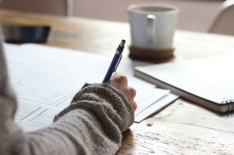 How to Create Engaging Website Copy: 7 Proven Tips for Web Content Creators